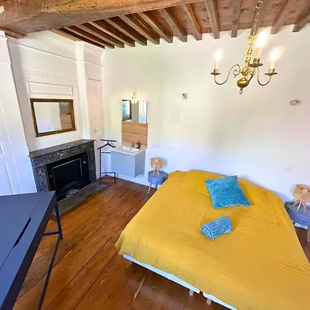 Superbe Maison En Pierre Holiday home *